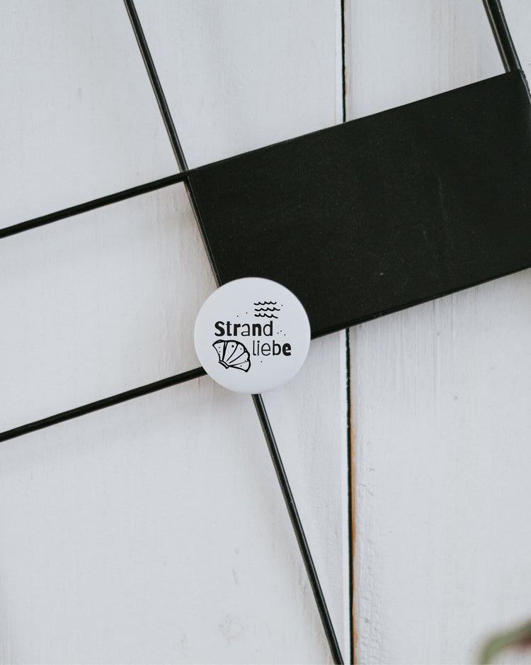 Magnet Strandliebe – Kühlschrankmagnet mit maritimem Spruch als Geschenk