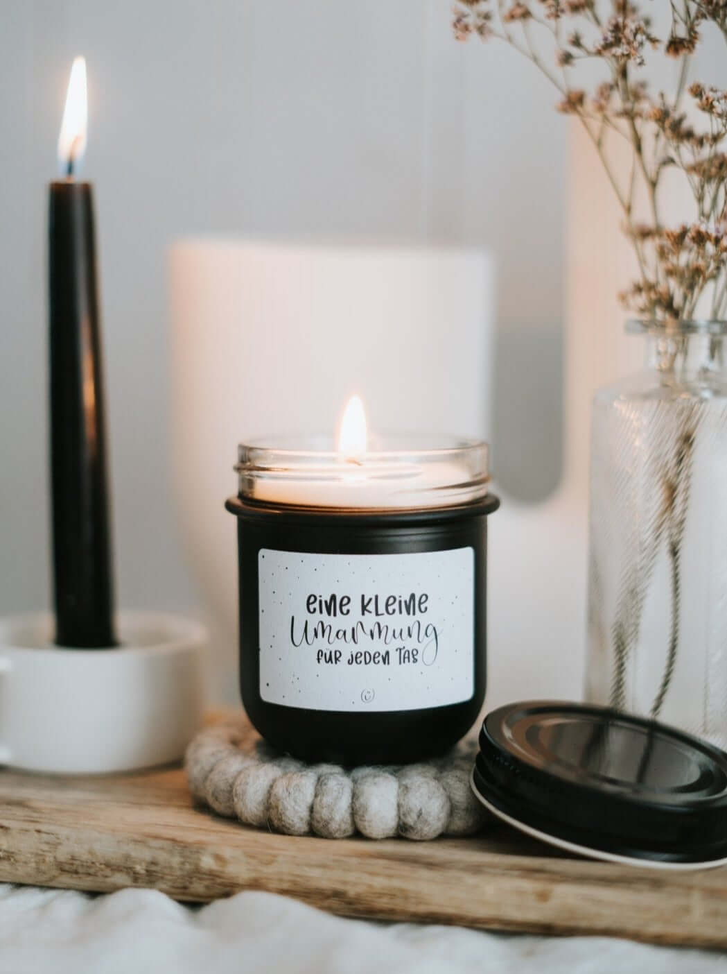 Kerze im Glas mit Spruch oder Motiv Kleine Umarmung in schwarz weiss