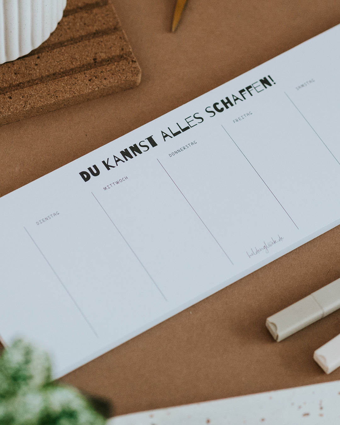 Wochenplaner „Du kannst alles schaffen!“ im Querformat mit sieben Wochentags-Feldern zum Notieren