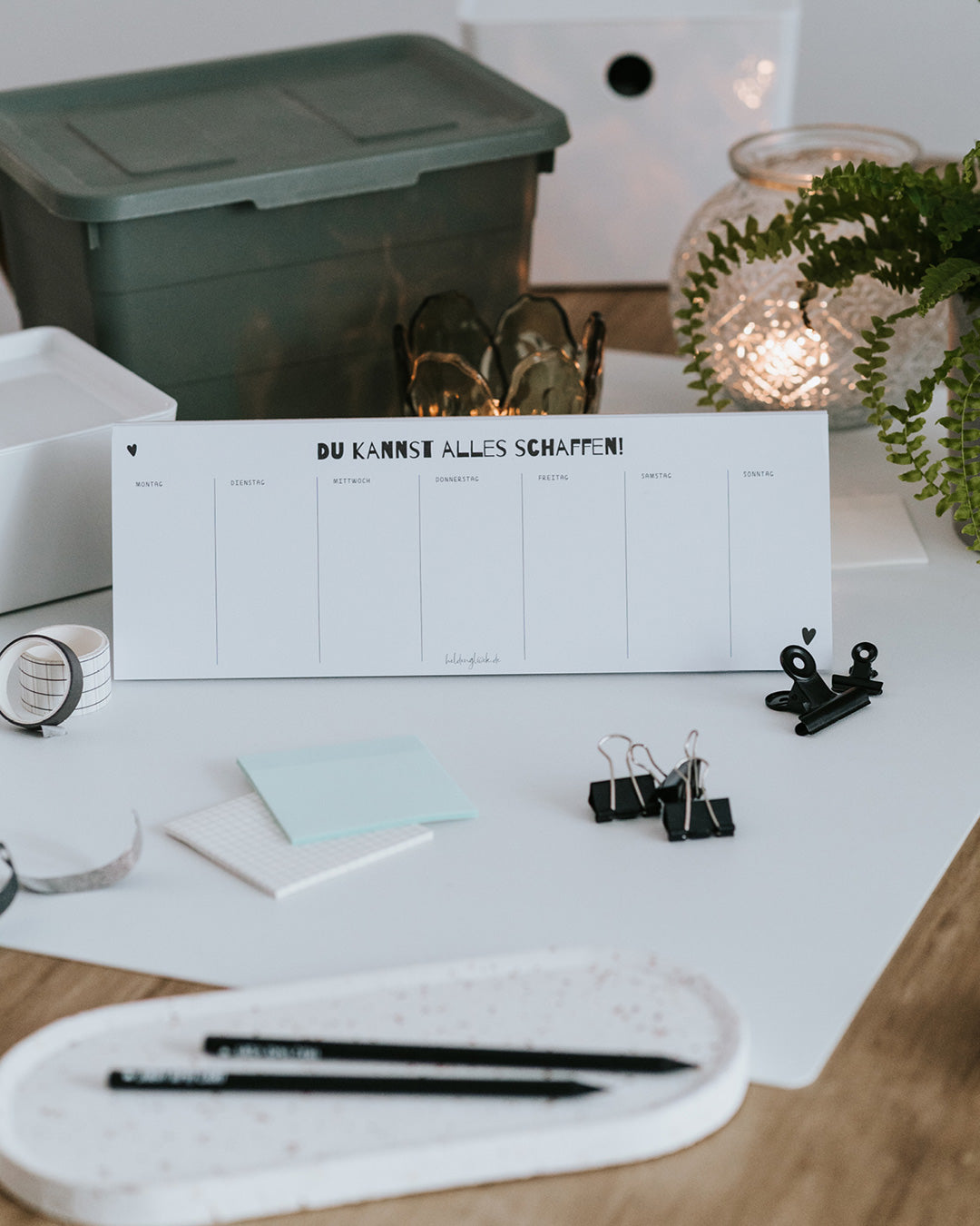 Wochenplaner „Du kannst alles schaffen!“ am Arbeitsplatz – viel Platz für Termine, To-dos und Notizen