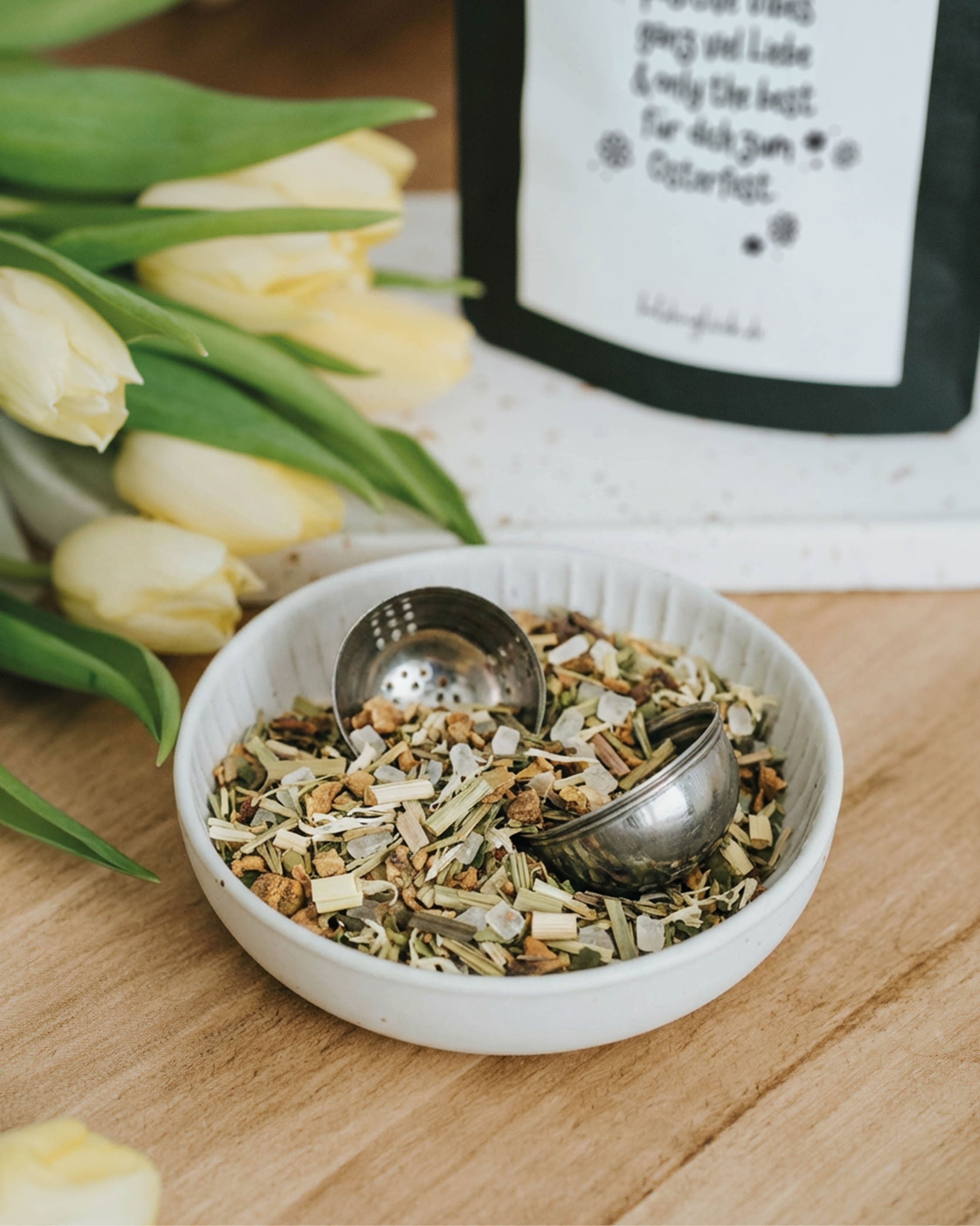 Früchtetee für Frühlingsgefühle – eine kleine Aufmerksamkeit für Lieblingsmenschen