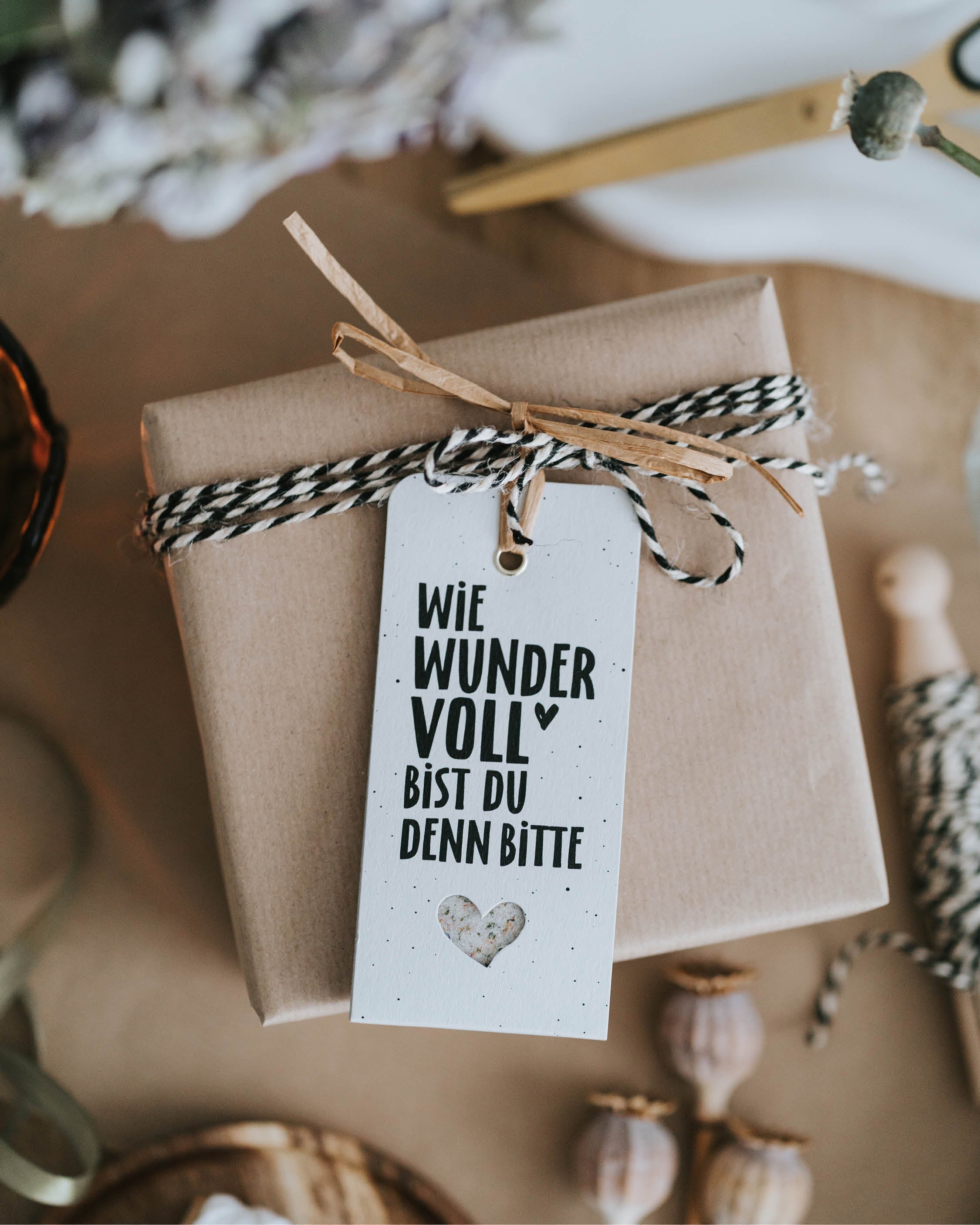 Kleines Geschenk mit herzlichem Spruch und vielseitigem Kräuter-Gewürz.