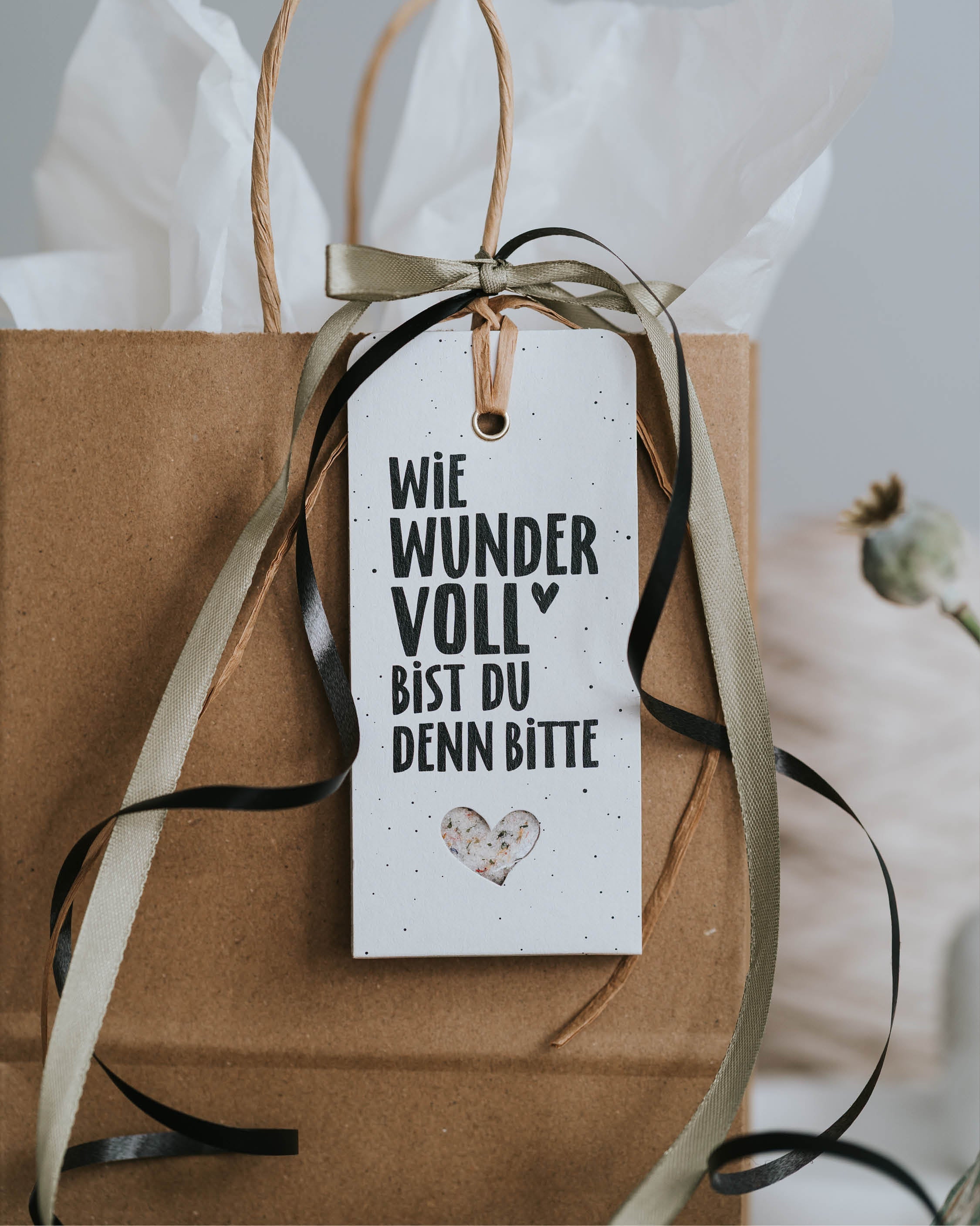 Nachhaltig hergestellter Geschenkanhänger mit Gewürzfüllung und wertschätzendem Spruch.