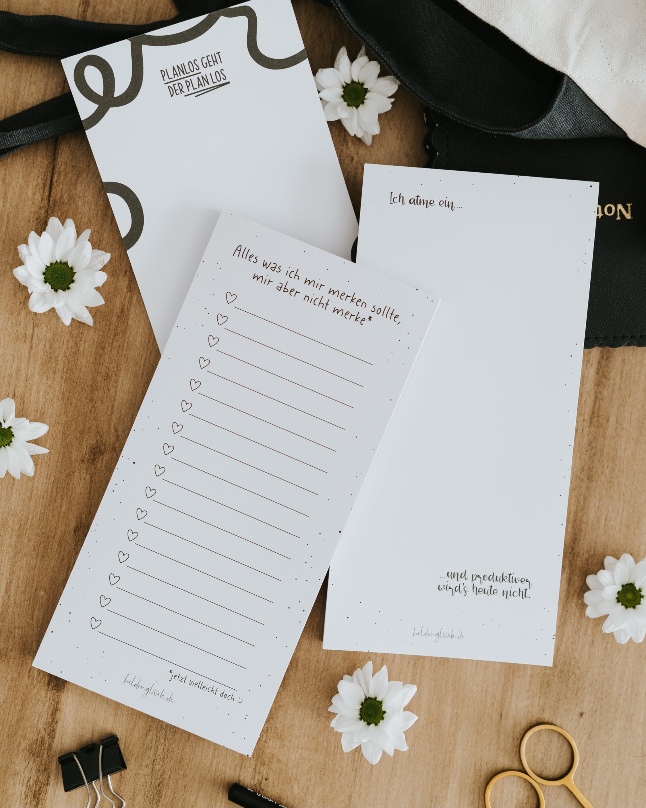 Als originelles Geschenk bietet dieser lokal gefertigte Block eine charmante Lösung, um garantiert keine wichtigen Details mehr zu vergessen.