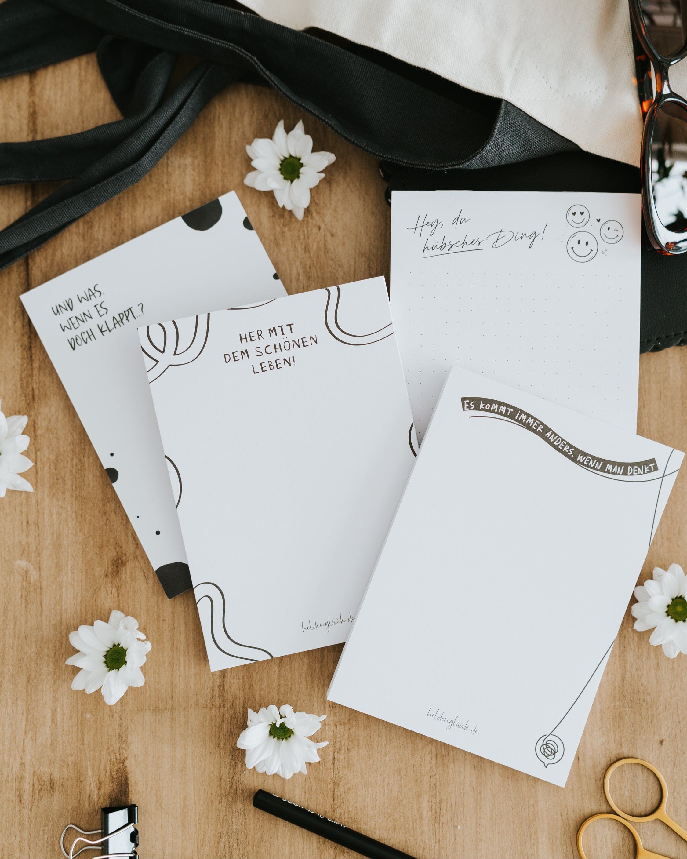 Dieses originelle Mitbringsel von Heldenglück wird lokal in Deutschland produziert und strahlt echte Positivität aus.