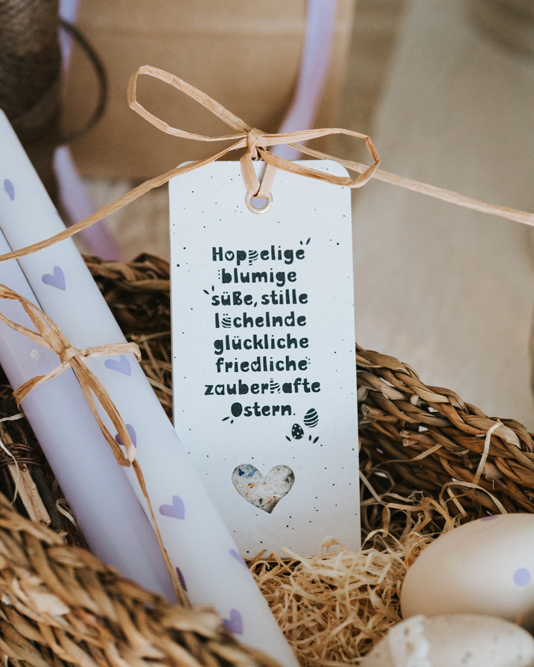 Fröhliches Ostergeschenk mit Geschenkanhänger „Hoppelige Ostern“