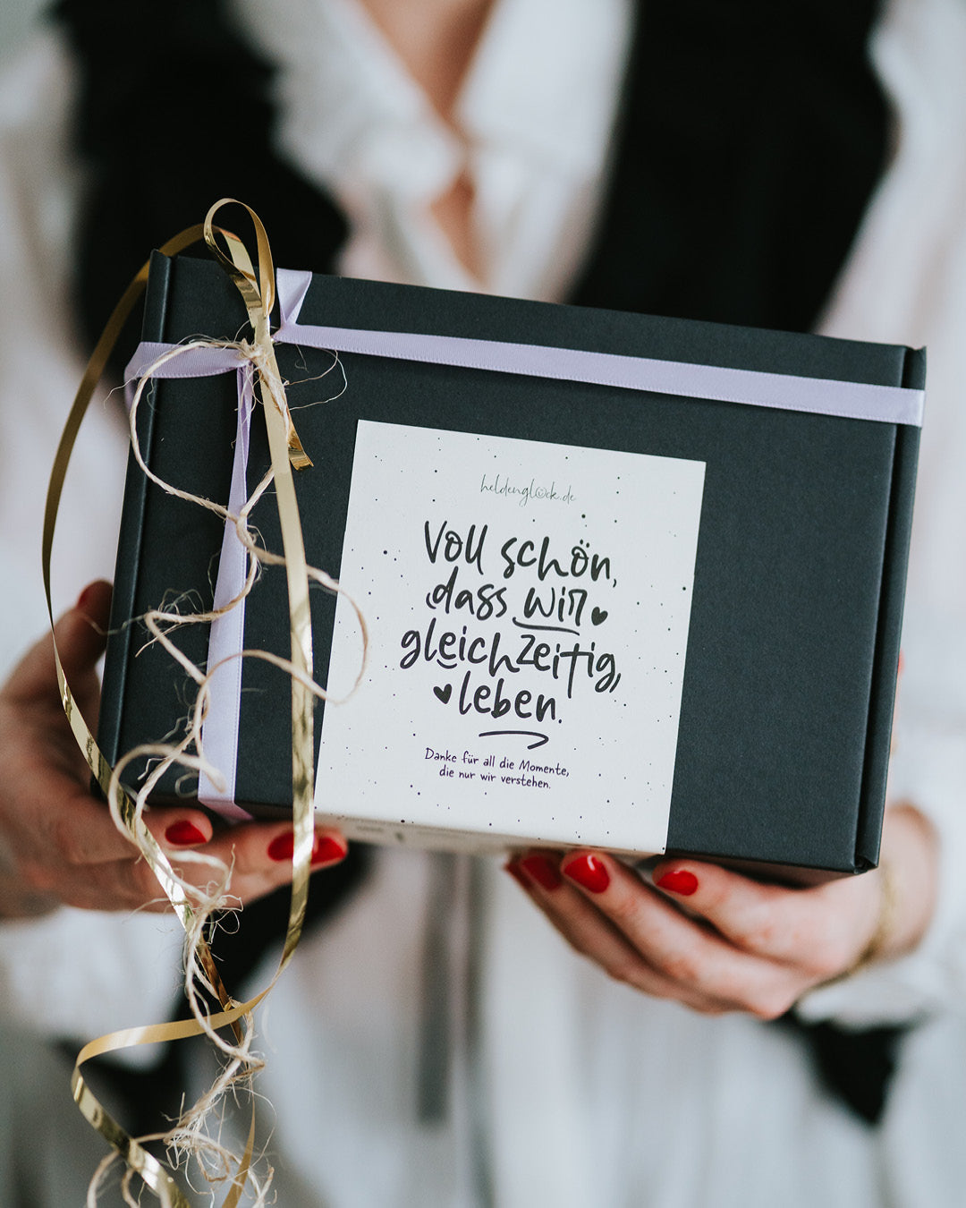 Fertig verpacktes Geschenkset mit liebevoll abgestimmten Inhalten für Herzensmenschen