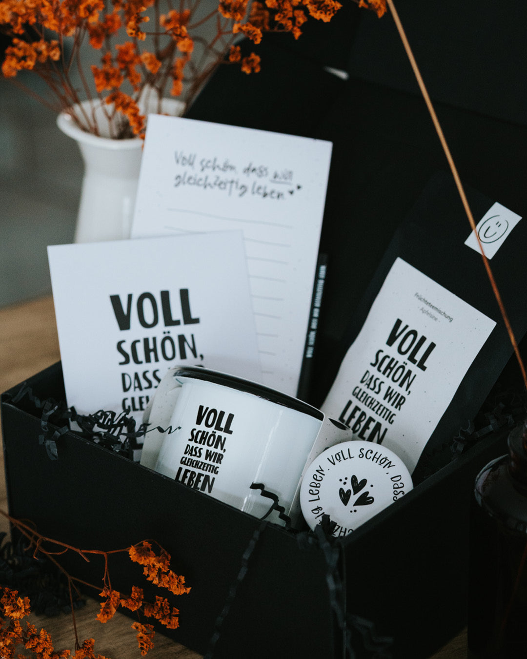 Hochwertige Geschenkbox aus mit abgestimmtem Design